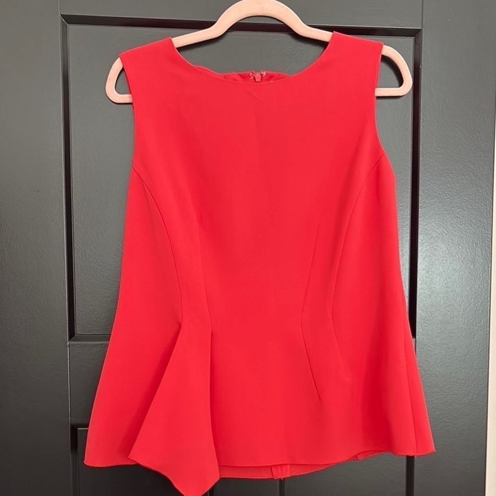 NWOT Anne Klein Elegant Red Asymmetrical Peplum Sleeveless Top. Size 14